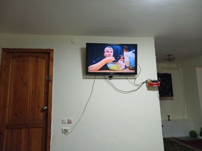 Buyuk ipak yo'li metro yonida