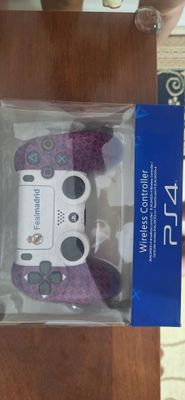 продаётся игровой джойстик pl4
