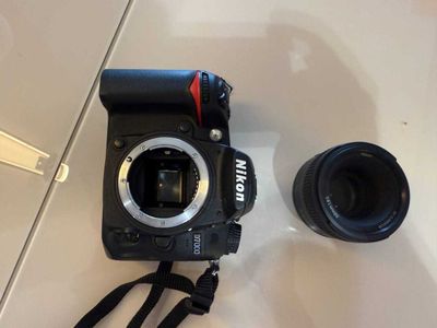 Nikon D700 + объективы 50mm и 18-140mm – Профессиональный комплект