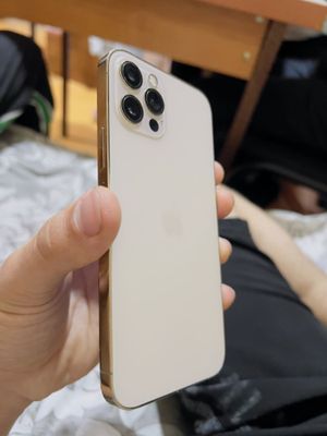 Iphone 12 pro gold