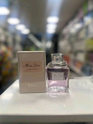 MISS DIOR  atir