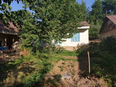 Uchastka sotiladi 13.4 sotk