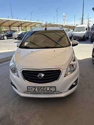 спарк 2022 автомат равон бошига 1.400 долр