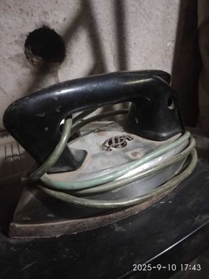 Продаётся утюг саветский