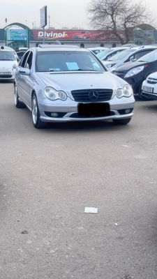 Mercedes-Benz C-Class W203