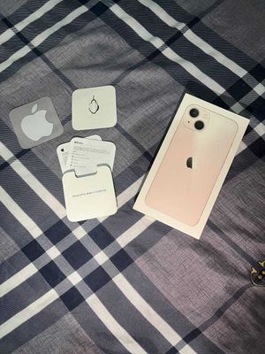 iPhone 13 (Pink)