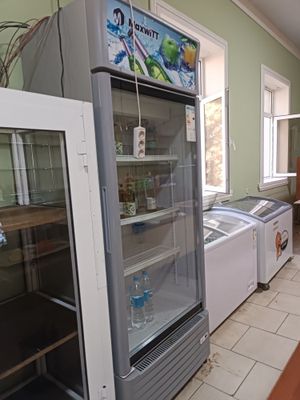 Катта сув холодильник сотилади