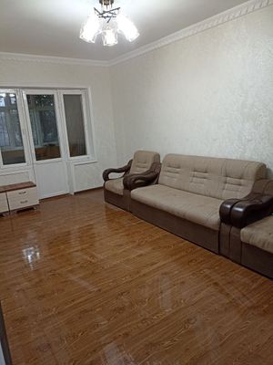 Аренда 2 хонали квартира, 10 микр. Карвон бозор