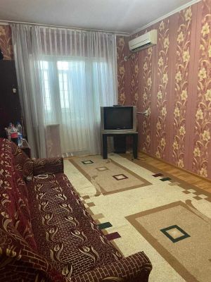 продается 2-х комнатная квартира на 4 этаже