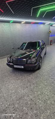 Mercedes w210 sotiladi