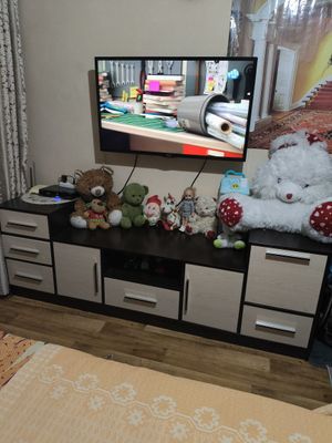 Продам тумбочку для гостиной