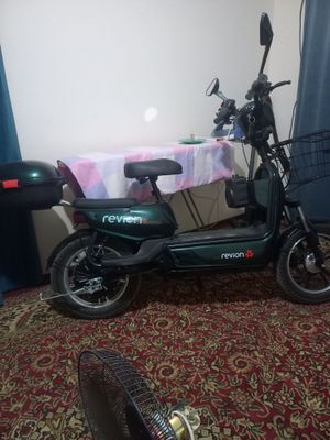 Продаю новый скутер