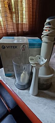Продам ручной блендор 3в1 Витек.