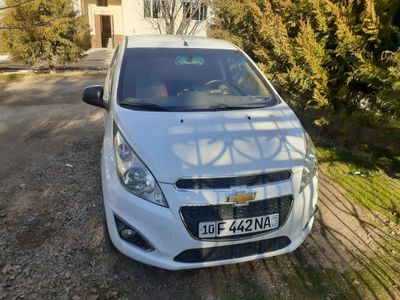 Chevrolet spark 2016