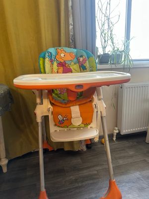 Детский стульчик для кормления