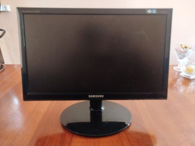 Samsung монитор сотилади