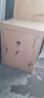 Срочно продам песочный сейф