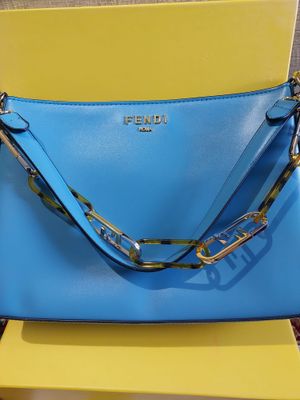 Fendi sumka
