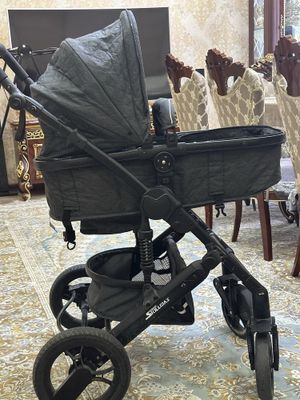 Детская складная коляска