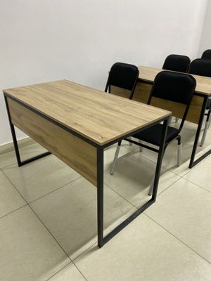 LOFT .O’quv markaz uchun parta va stullar