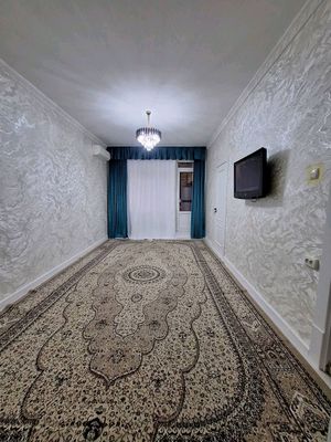 Чиланзар -14 квартал 2-х комнатная