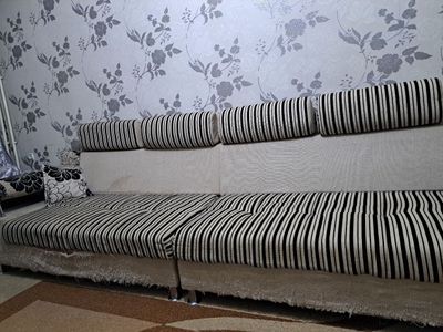 Продам мягкую мебель,(диван кресла)