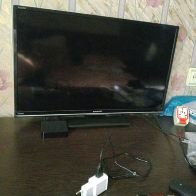 срочно продам телевизор шарп24