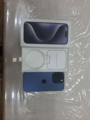 Iphone 15pro 256gb 93% batare kar dak bor