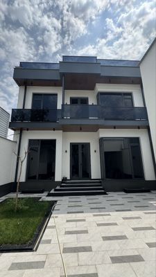 Продается на Циолковского новый ХайТек Дом 3+1 сотка 3 уровня 7 ком