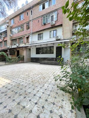 Арендв под Офис Ориентир Цум 90м2 1700$ торг