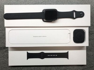Apple watch 8/45 mm