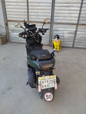 TANK Skuter 150cc GST mator