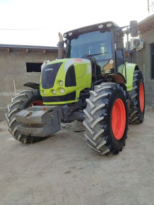 Klass arion 630 traktori sotiladi 2017 yili 7000 motochas ishlagan