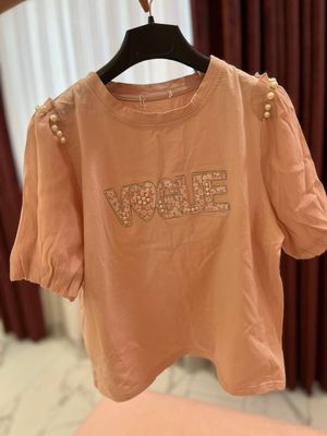 Розовая и очень красивая футболка VOGUE, оригинал!
