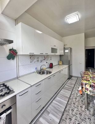 2-bekat Sergili metro yonida kvartira talabalarga