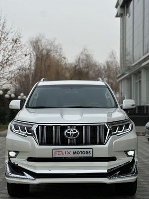 Toyota Land Cruiser 150 Prado 2023