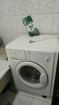Продам стиральную машину