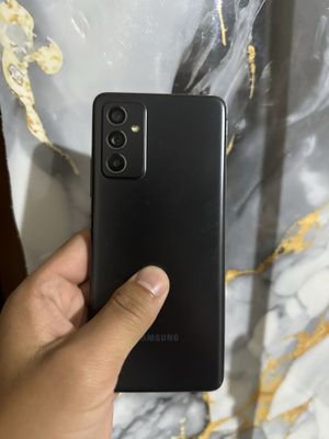 Samsung Galaxy A82