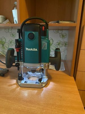Фрезер Makita — мощный инструмент для точной работы с деревом!