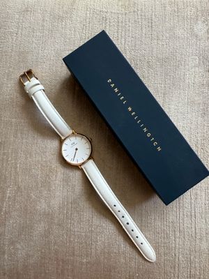 Часы женские Daniel Wellington