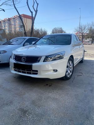 Honda Accord в отличном состояние