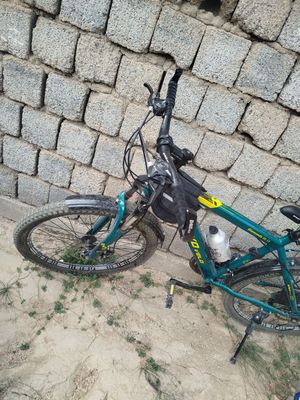 Yangi velosiped sotiladi
