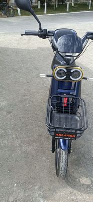 Skuter sotiladi.