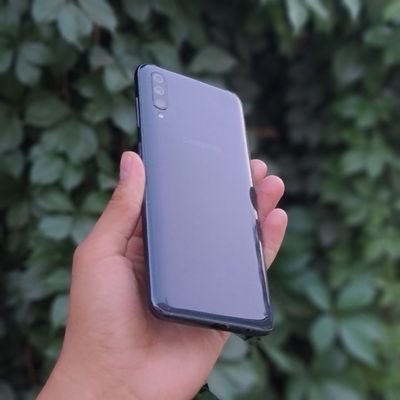 Samsung Galaxy A70