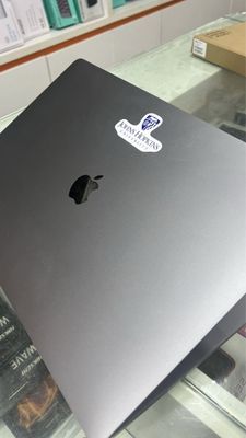 Model: MacBook Pro 16,1 Ve i9