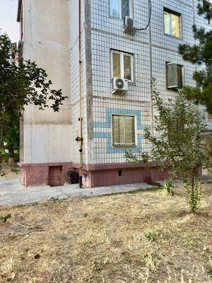 Карасу-6 базарчик, 1-ЛИНИЯ (38м2+38м2) под Нежилое Бизнес Срочно