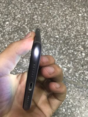 Iphone 11 128gb sotiladi