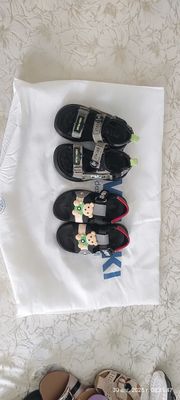 Болалар пойабзали