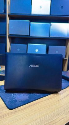 Asus 4.500hdd aybi yoq zaryad xolati yaxshi garantiya 3 oyga beriladi.
