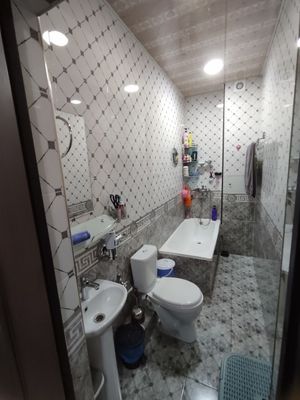 Oilaga ijaraga beriladi mebellar va telvizori yoq qogan marsalari bor